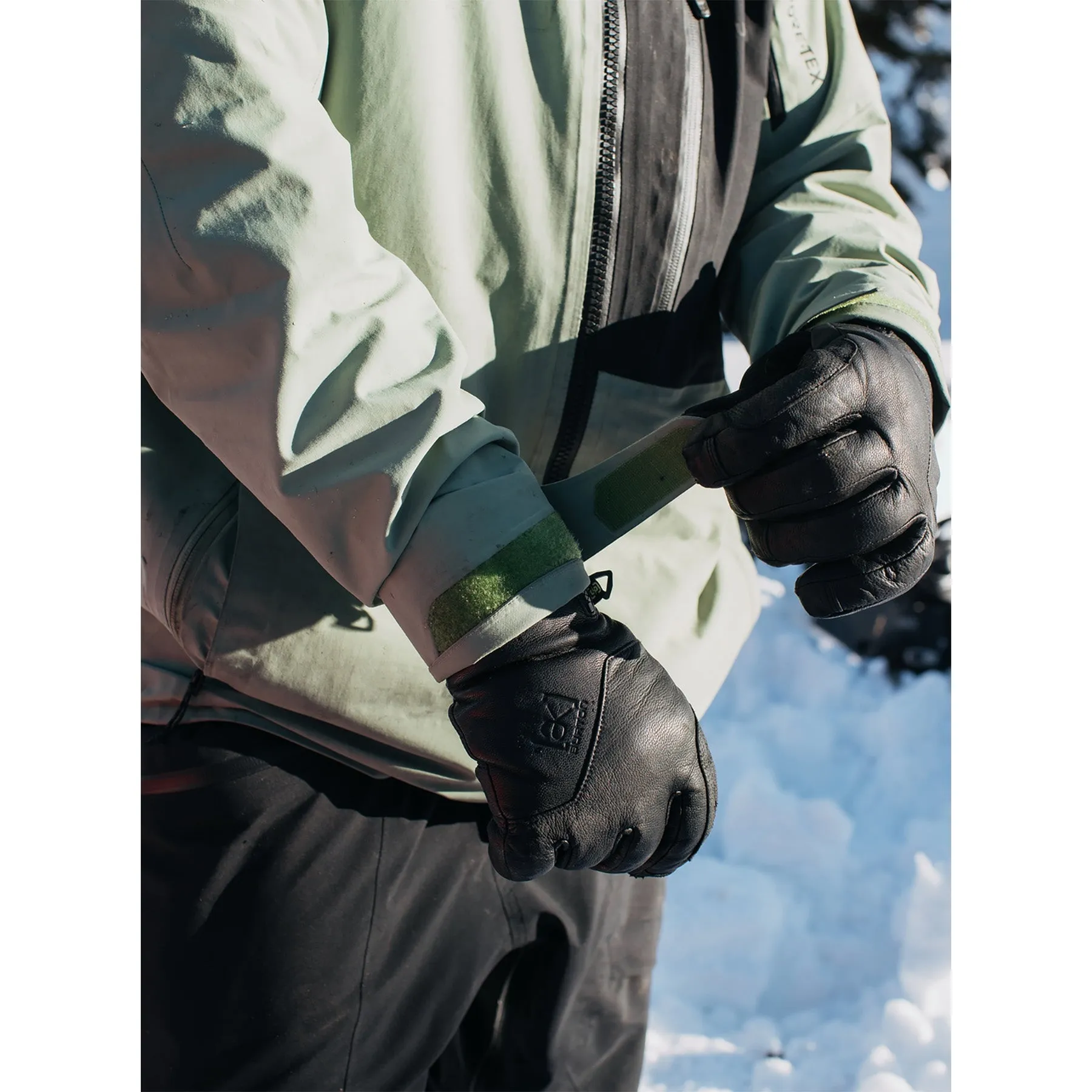 Burton Men's [ak] Cyclic GORE‑TEX 2L Jacket 2024