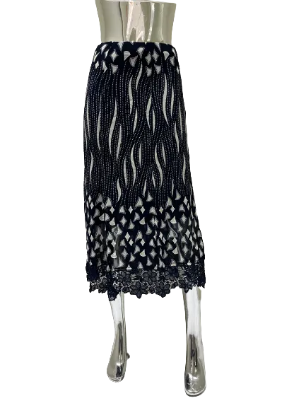 NAVY SKIRT WITH LACY TRIM Print 207